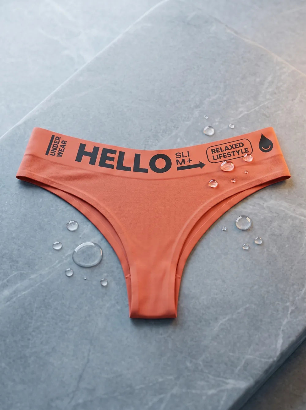 Kırmızı dikişsiz kadın cheeky